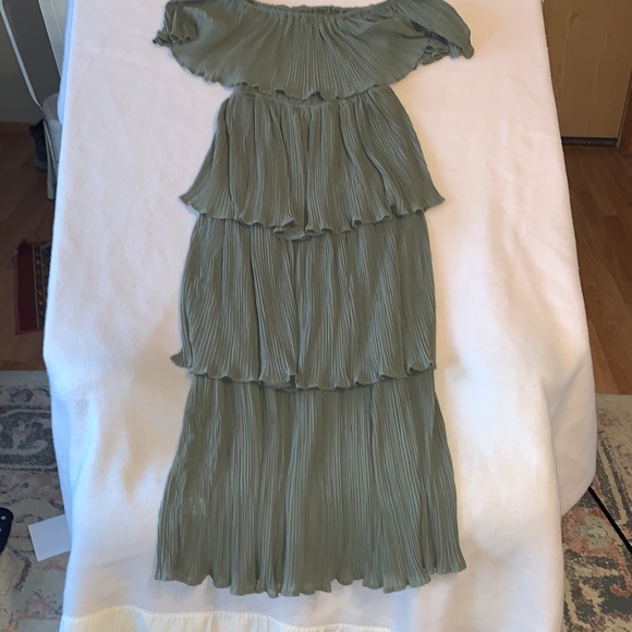 Baltic Born Zarra Olive Green Tiered Dress Size Small - Picture 5 of 8